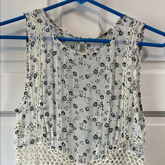 Anthropologie Floreat Micro Floral & Crochet Sheer Fit & Flare Midi Dress - Sz 2 - Picture 3 of 13